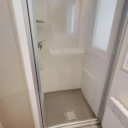Sun & Pool - Mobil-home 3 Ch, Terrasse Et Piscine *